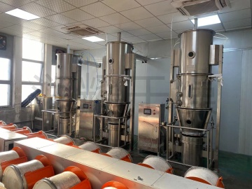 多臺沸騰制粒干燥機客戶現場